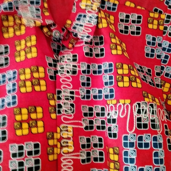 Multicolor Short Sleeve Men Shirt - Picture 3 of 5